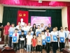 TRAO HỌC BỔNG KHUYẾN HỌC CHO HỌC SINH  VƯỢT KHÓ HỌC GIỎI HUYỆN THƯỜNG TÍN