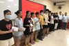Chi hội khuyến học Tổ dân phố số 4 phường Đồng Tâm trao thưởng cho học sinh có thành tích xuất sắc trong học tập