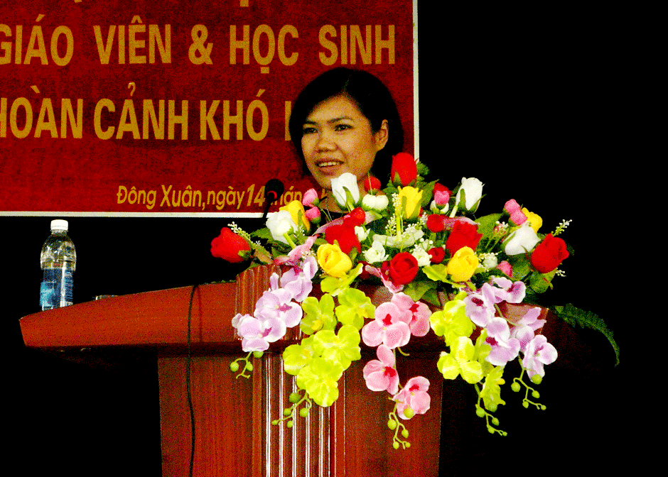 Bà Vũ Hoài Thanh phát biểu