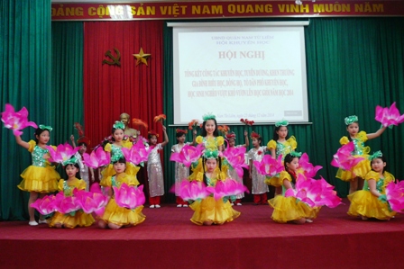 HỘI KHUYẾN HỌC QUẬN NAM TỪ LIÊM TỔNG KẾT CÔNG TÁC KHUYẾN HỌC NĂM 2014 VÀ TRIỂN KHAI NHIỆM VỤ NĂM 2015