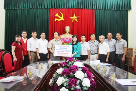 Trao hỗ trợ cho xã Hoàng Văn Thụ, huyện Chương Mỹ