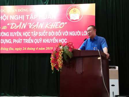 Tổng giám đốc Nguyễn Mạnh Thản trong buổi nói chuyện với hội khuyến học quận Đống Đa ngày 24/4/2019