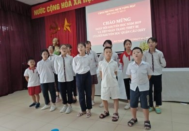 Tiết mục tốp ca chào mừng Ngày Hội khuyến học