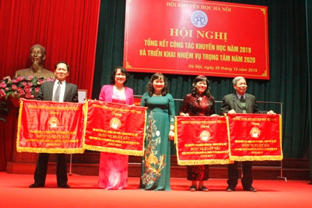 Các đơn vị nhận Cờ thi đua xuất sắc của Trung ương Hội khuyến học Việt Nam