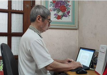 Làm việc trên máy tính