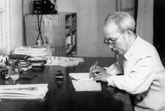 Chủ tịch HỒ CHÍ MINH