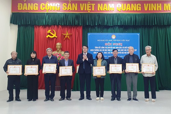 HỘI KHUYẾN HỌC PHƯỜNG LIÊN MẠC TỔ CHỨC HỘI NGHỊ TỔNG KẾT CÔNG TÁC KHUYẾN HỌC NĂM 2022