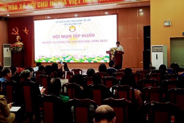 Toàn cảnh hội nghị