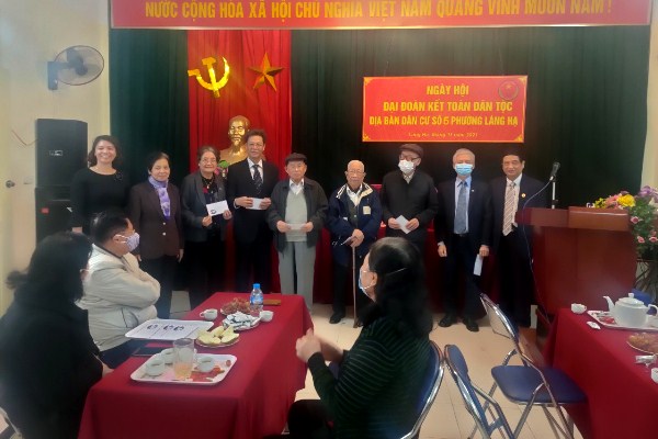 Ngày hội Toàn dân đoàn kết tại khu dân cư sơ 5 phường Láng Hạ