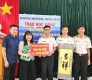 HỘI KHUYẾN HỌC HÀ NỘI: TẶNG QUÀ, HỌC BỔNG CHO CON BỘ ĐỘI HẢI QUÂN