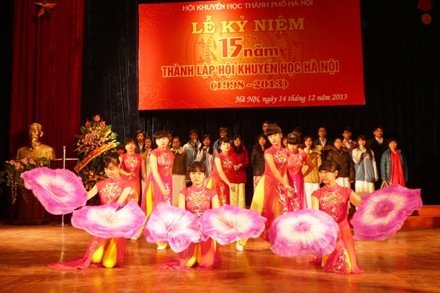 Chương trình văn nghệ chào mừng lễ kỷ niệm